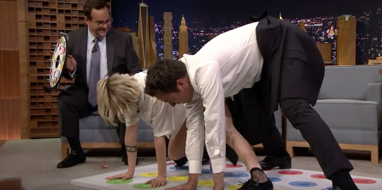 Kristen Stewart, gelatina com álcool e Jimmy Fallon